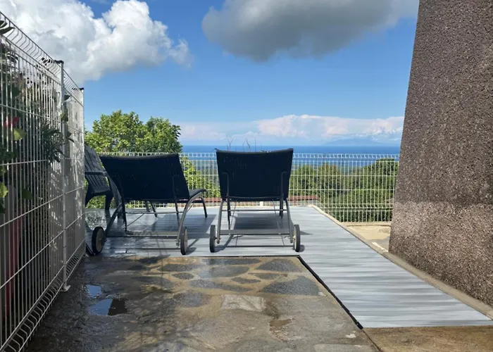 Holiday home Leve Du Soleil Sur La *