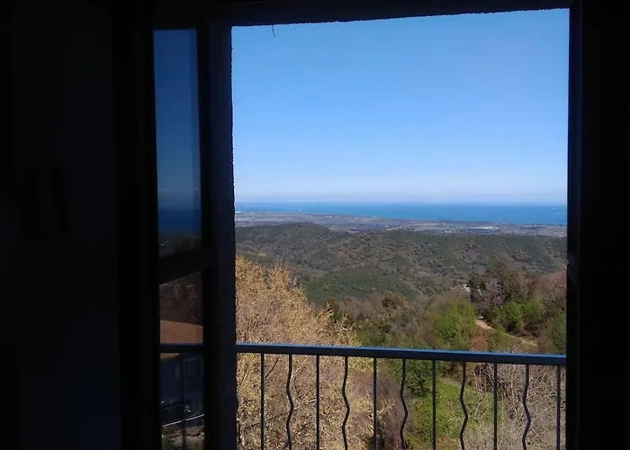 Leve Du Soleil Sur La Taglio-Isolaccio